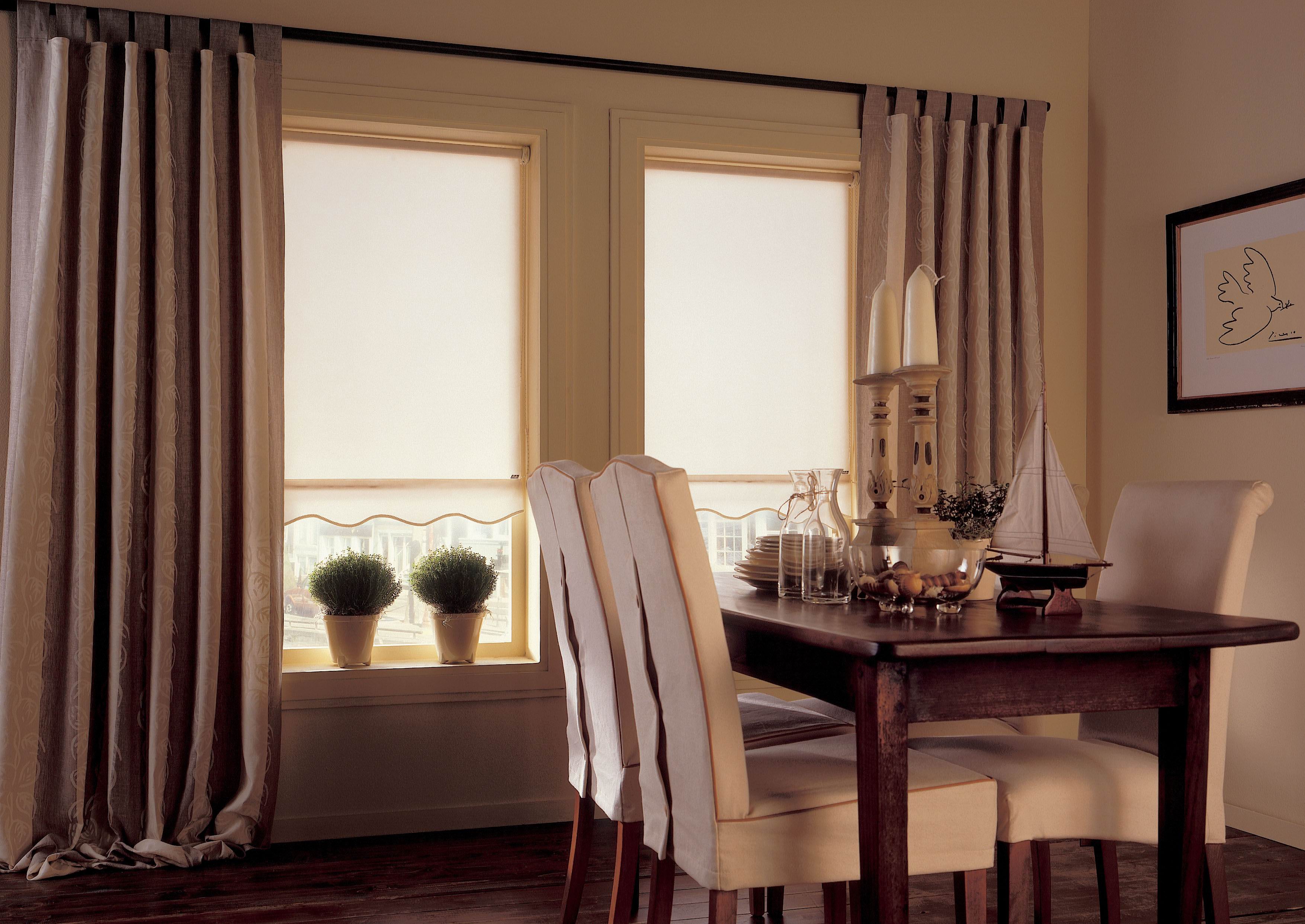 Roller Blinds (4).Jpeg